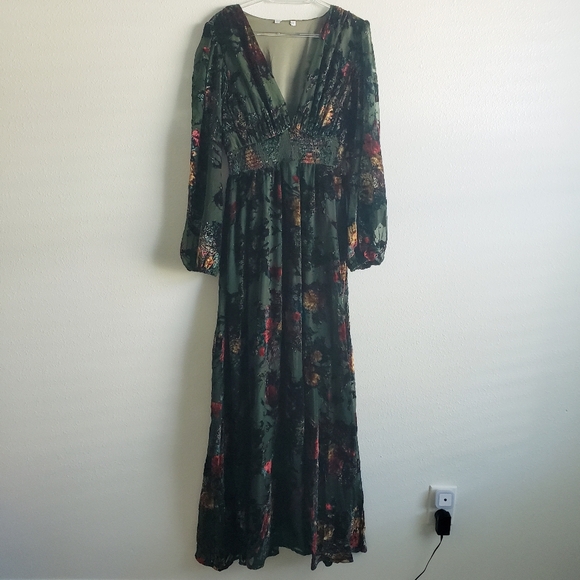 Baltic Born Mikla Maxi Dress Crushed Velvet Floral New Without Tags - Picture 2 of 8